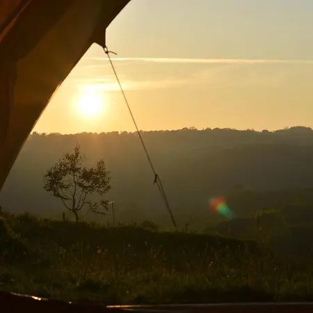 Οργανωμένο κάμπινγκ Tylda Tents At Heydaze - 5m Luxury Bell Tent 